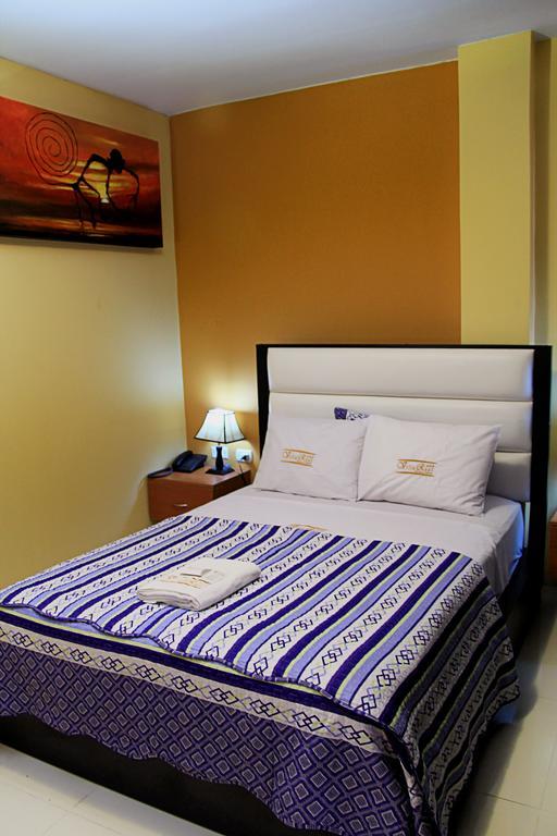 Villa Real Hotel & Suites Τσικλάγιο Δωμάτιο φωτογραφία